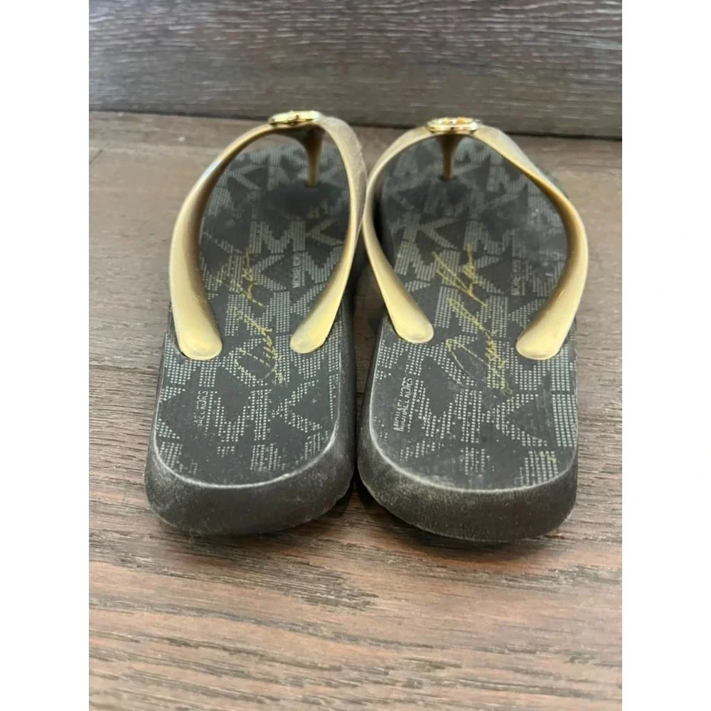 Michael Kors MK Gold Thong Flip Flops Women's Size 7M Black Logo Sandals